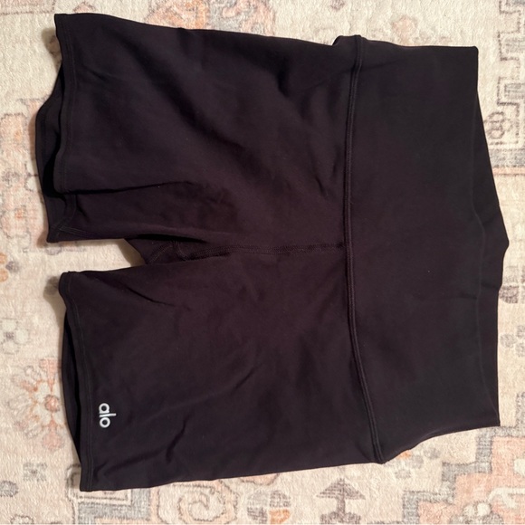ALO Yoga Pants - ALO Yoga Black High-Waist Biker Shorts NWOT Large